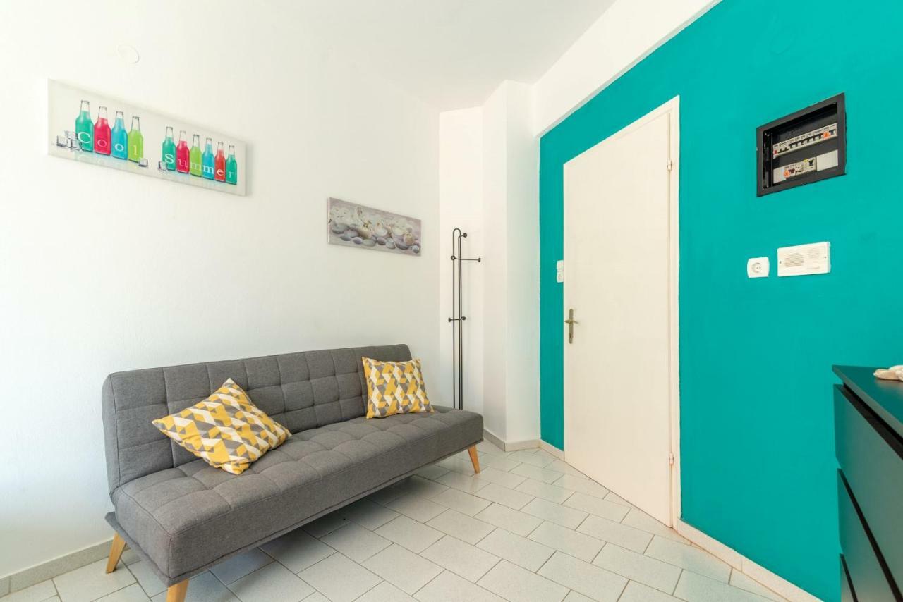 3Rd Floor Apartment Next To The Beachfront 이라클리온 외부 사진