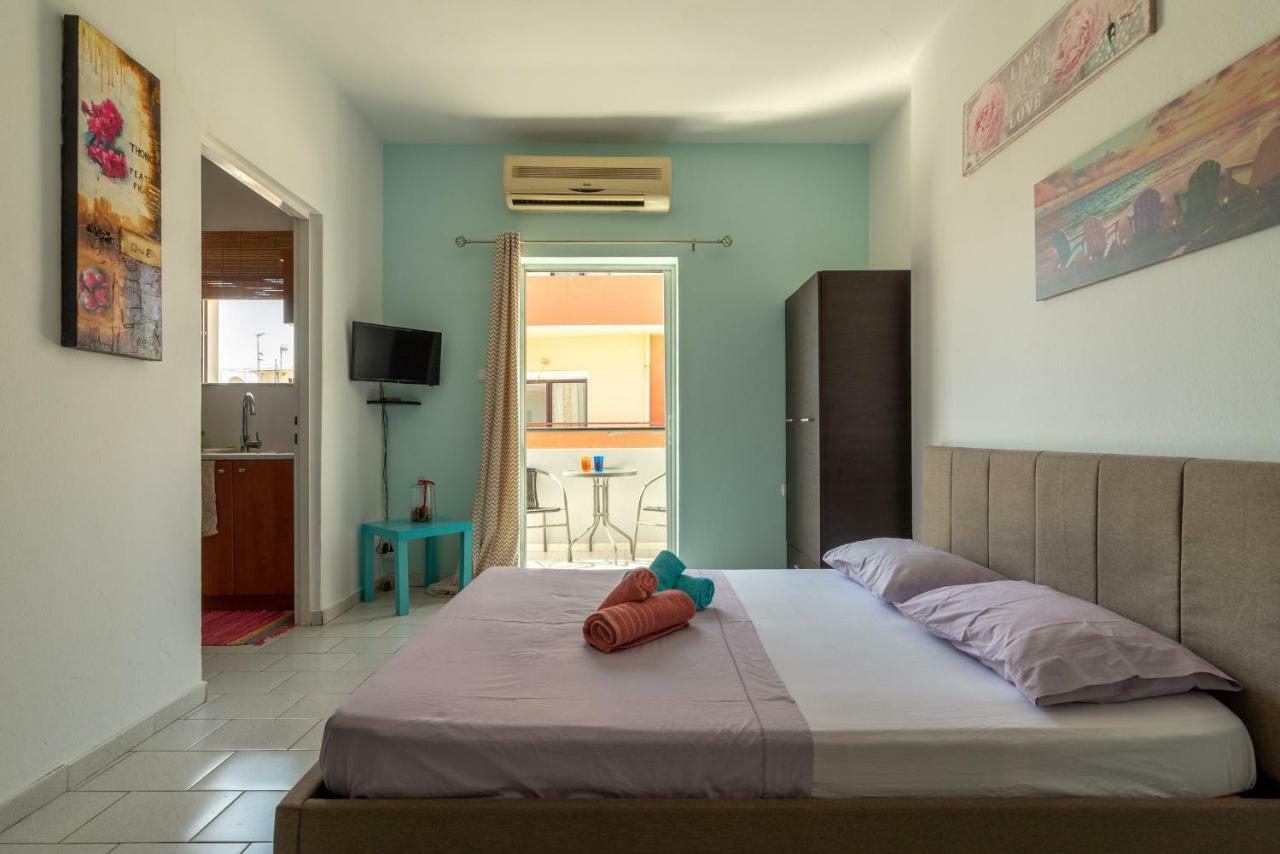 3Rd Floor Apartment Next To The Beachfront 이라클리온 외부 사진