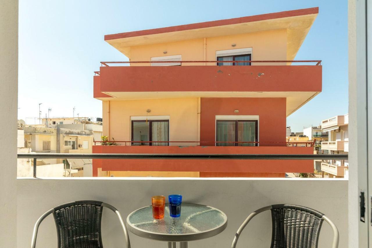 3Rd Floor Apartment Next To The Beachfront 이라클리온 외부 사진